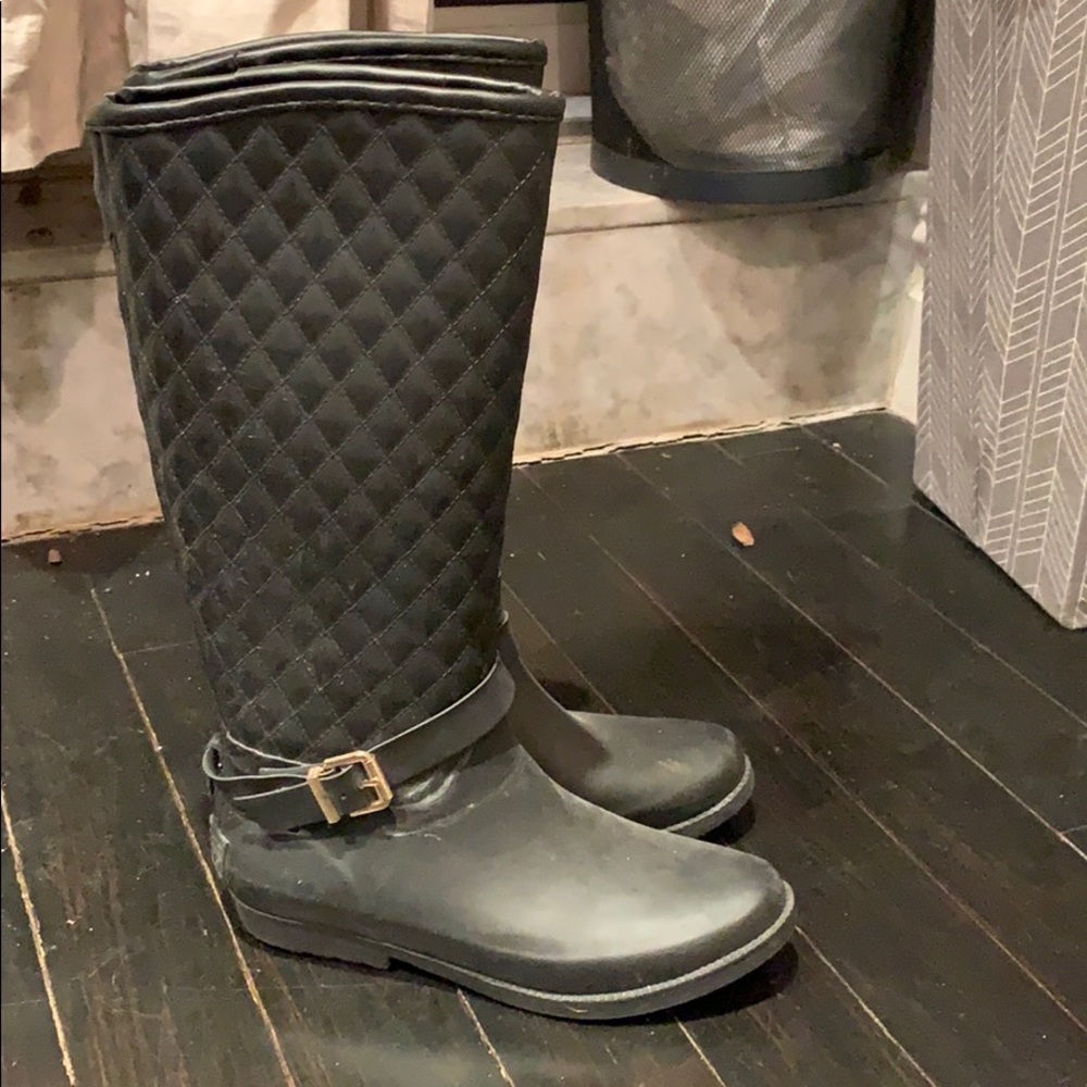 Guess Wellington boots